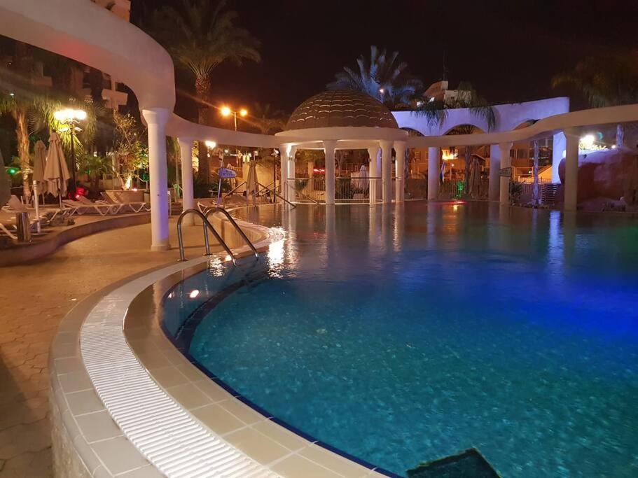Exclusive Luxury Golf With Pool Sauna Jim דירה אילת