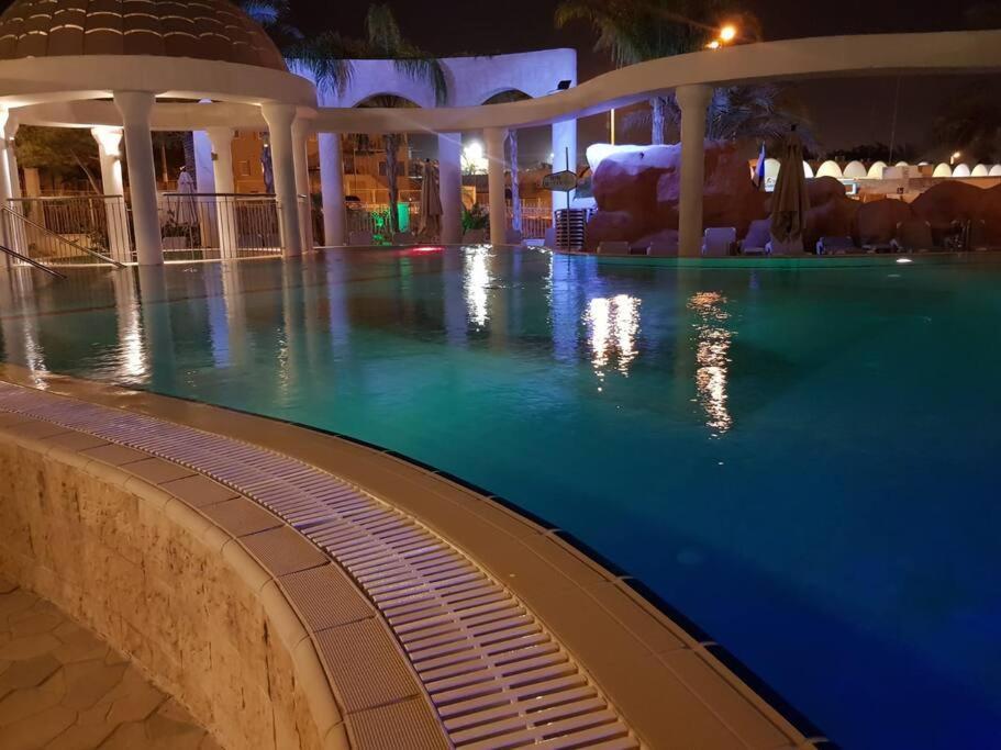 Exclusive Luxury Golf With Pool Sauna Jim דירה *